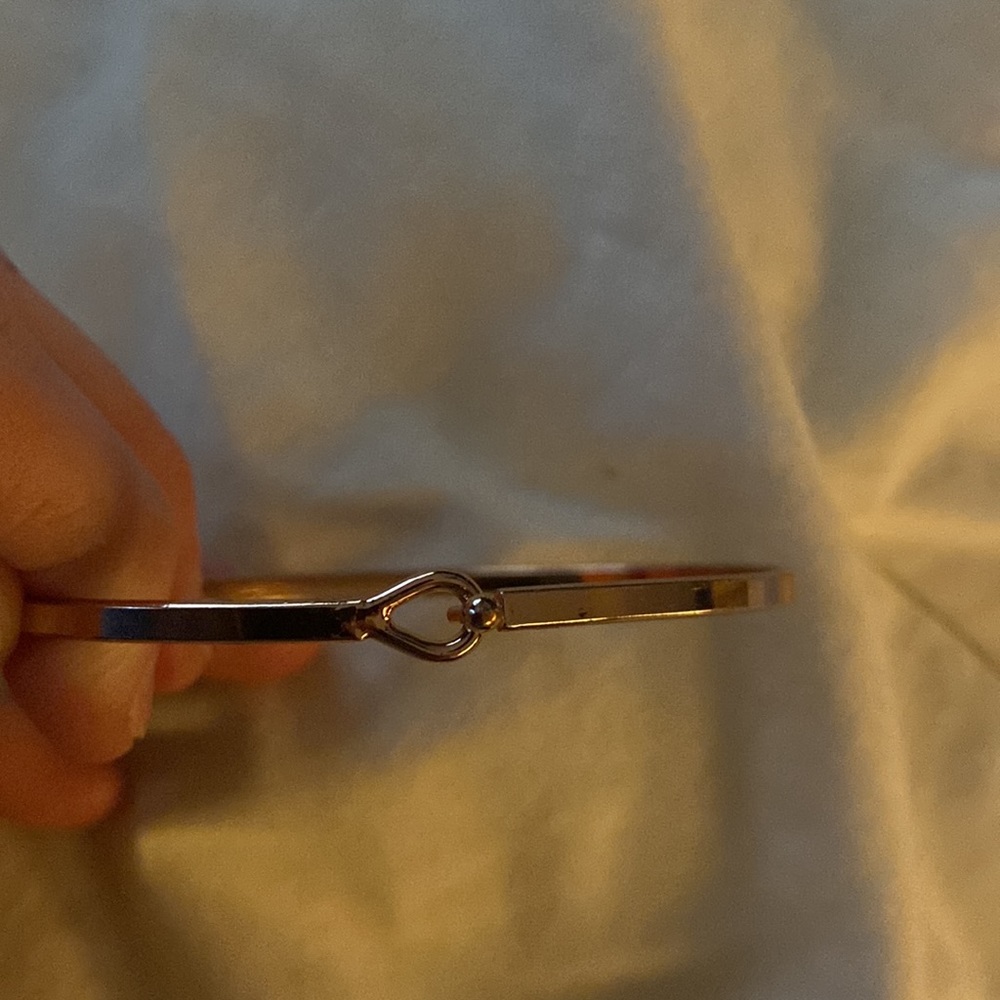 Thin rose gold bracelet - Picture 2 of 3